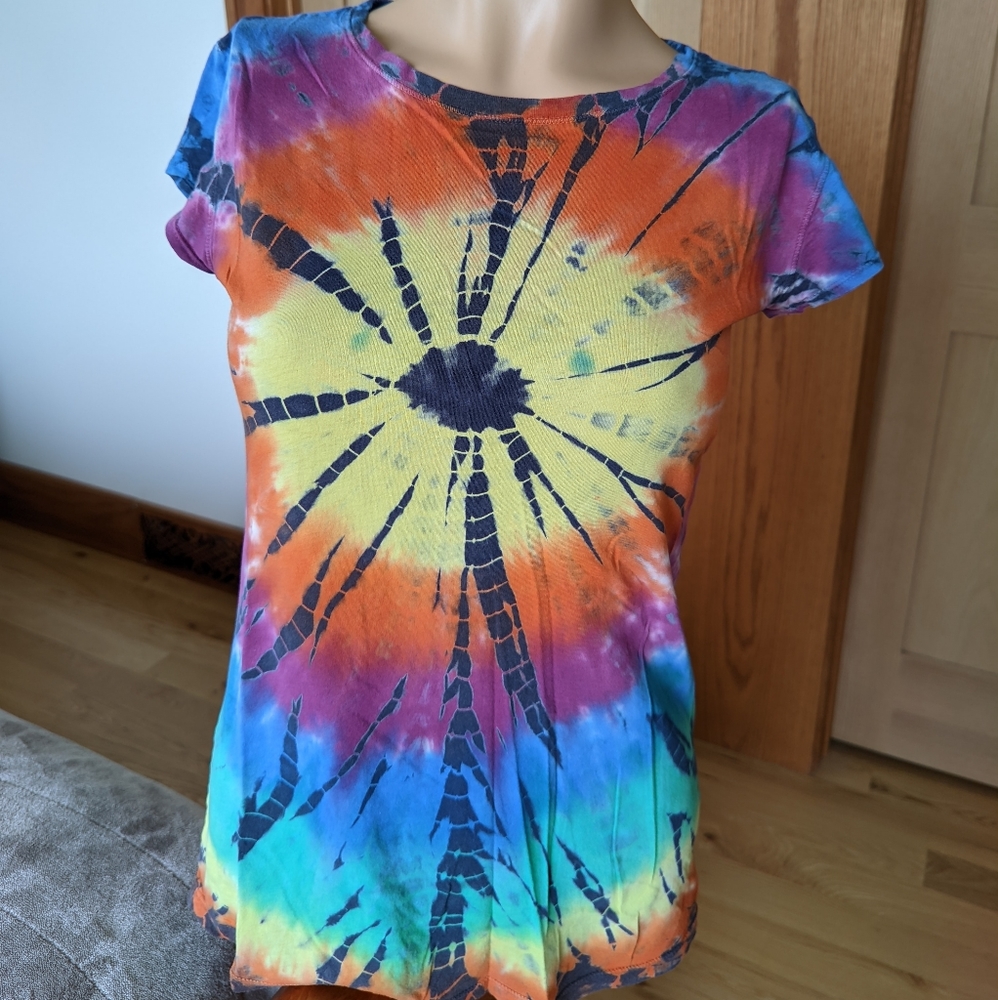 L.O.L. Vintage Tie-Dye Short Sleeve Tee - Multicolor